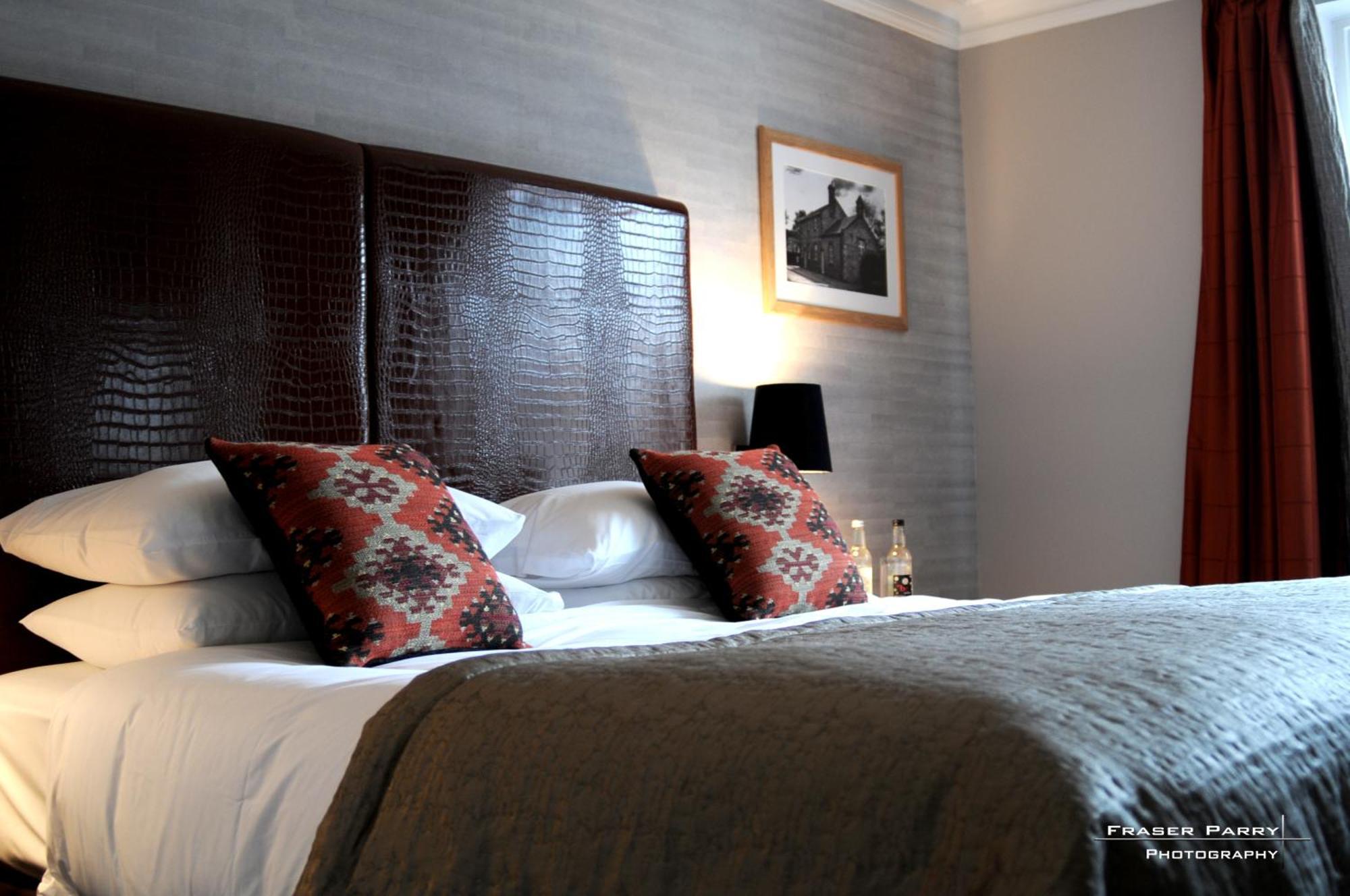 The Saracens Head Hotel Great Dunmow Ngoại thất bức ảnh