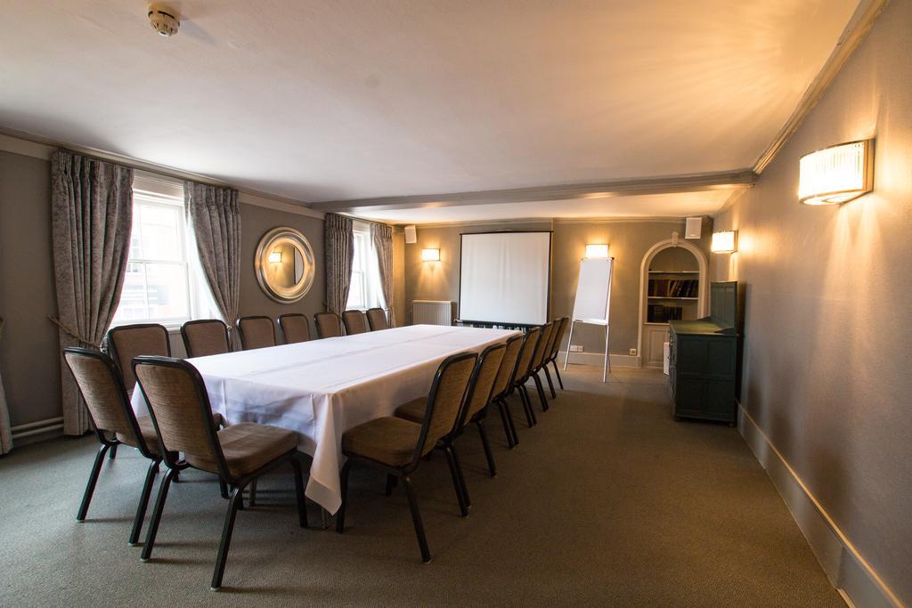 The Saracens Head Hotel Great Dunmow Ngoại thất bức ảnh
