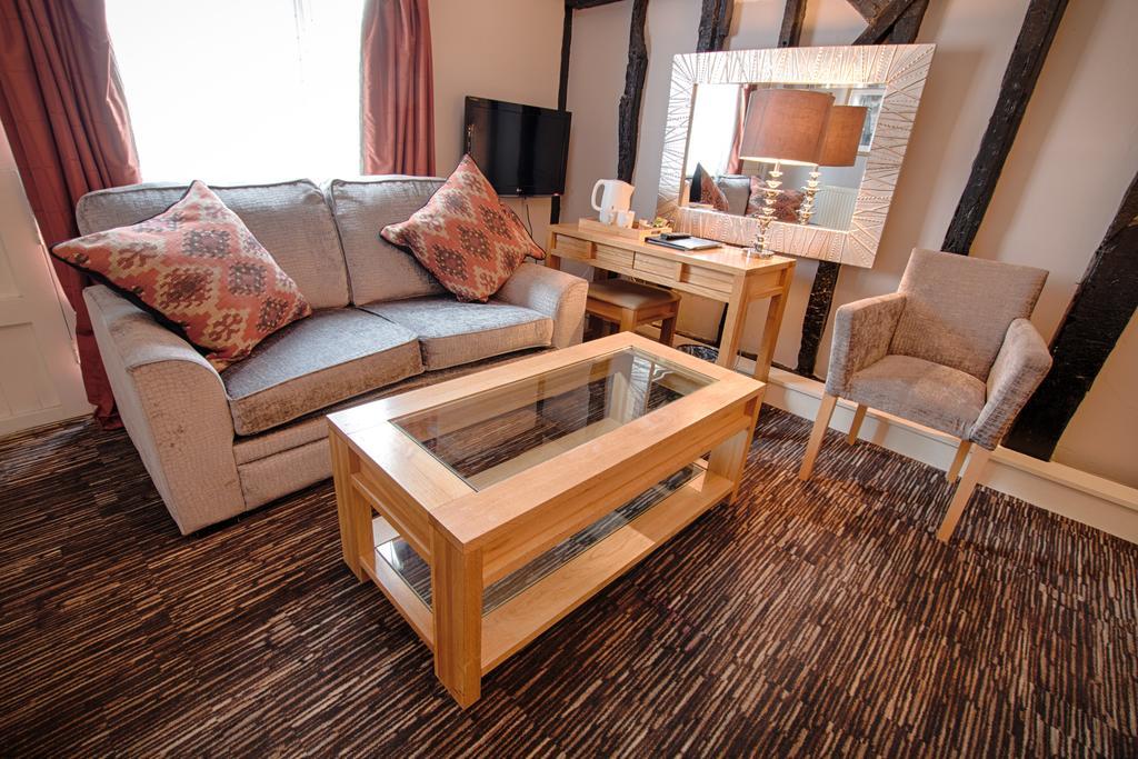 The Saracens Head Hotel Great Dunmow Ngoại thất bức ảnh